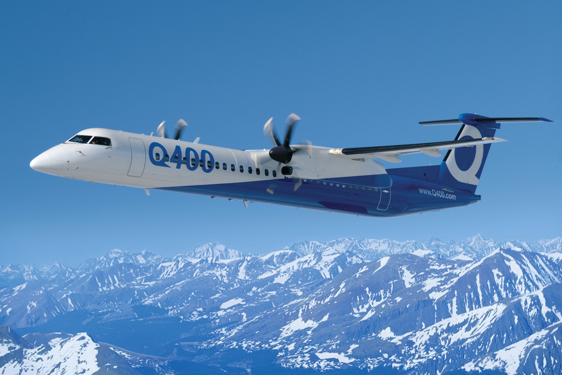 Le Q400 F-MSEA (premier avion de la compagnie)